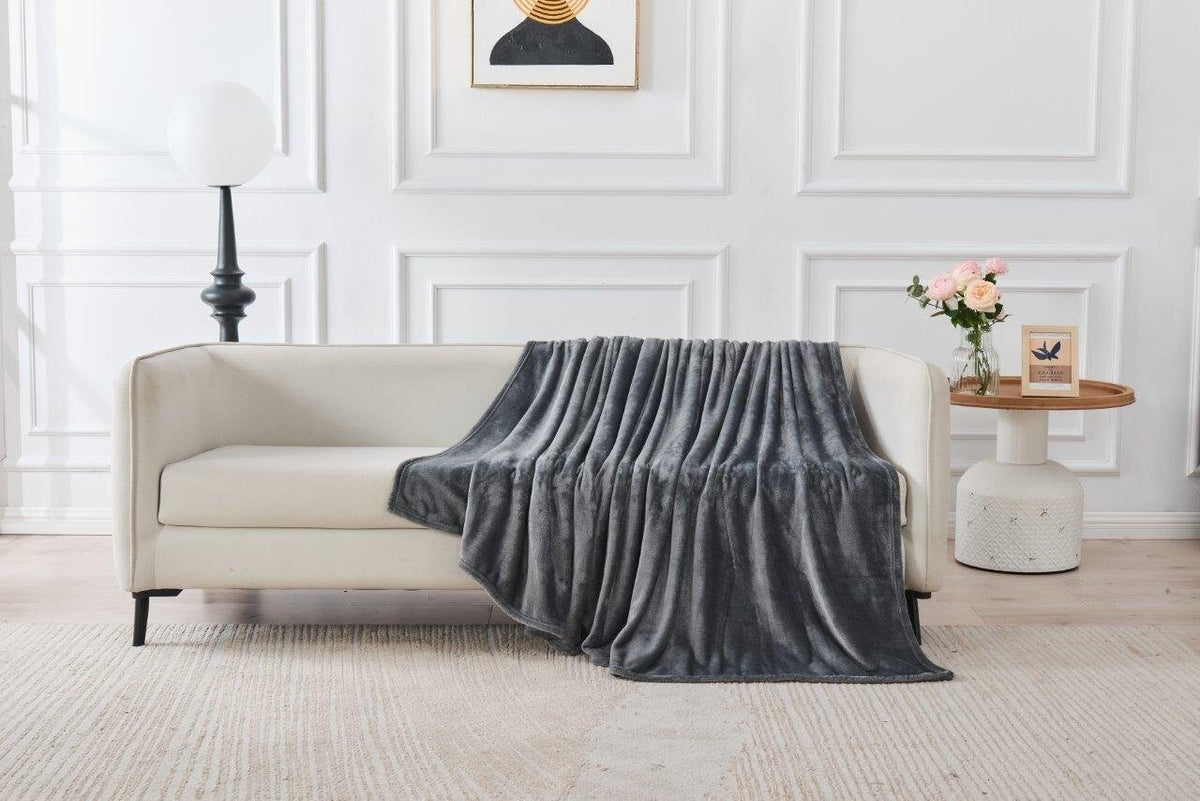 Ultimate Flannel Fleece Throw Blanket Warm Cosy Sofa Bed Travel Blanket – UK