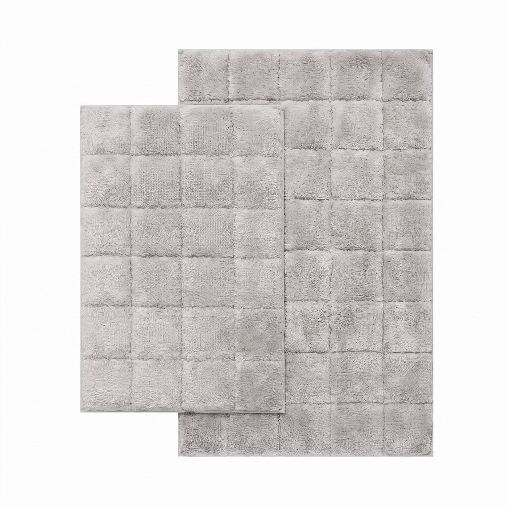 Close-up of the ribbed ultra plush pile on the MaxWell bath mat