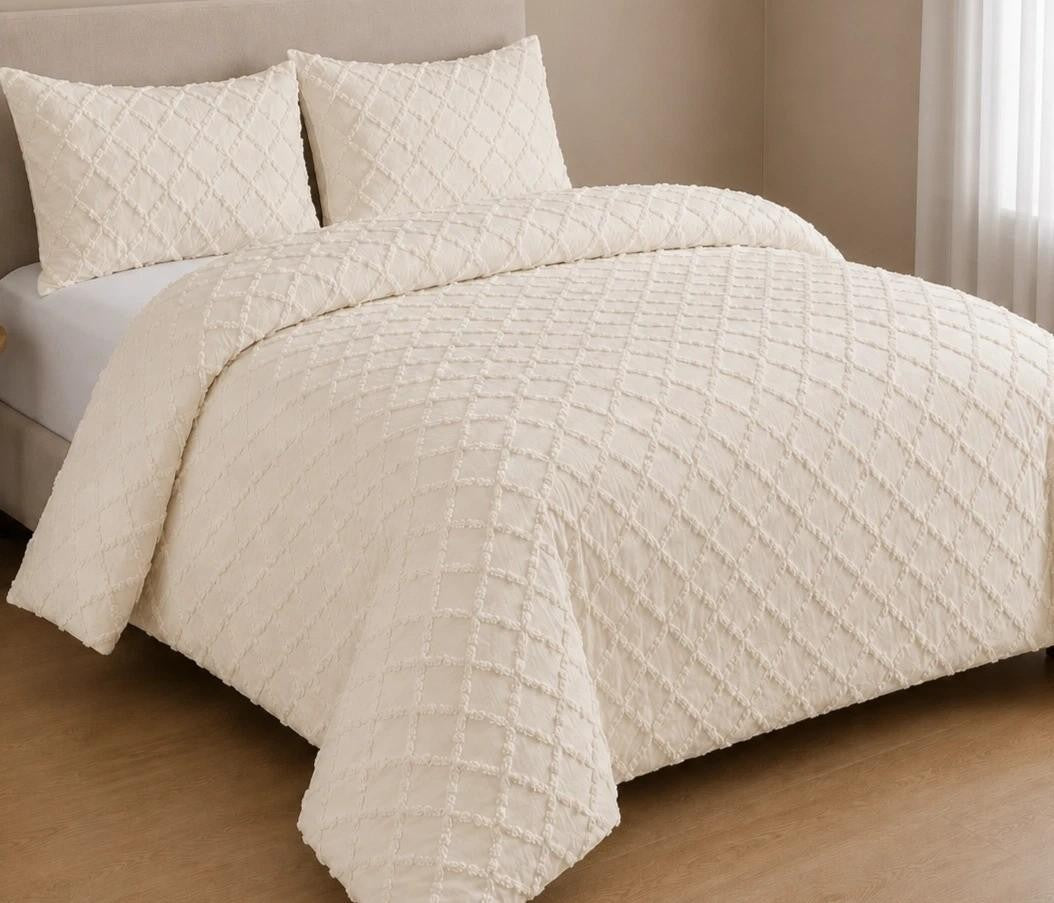 Tufted bedding set colour option displayed on a king size bed