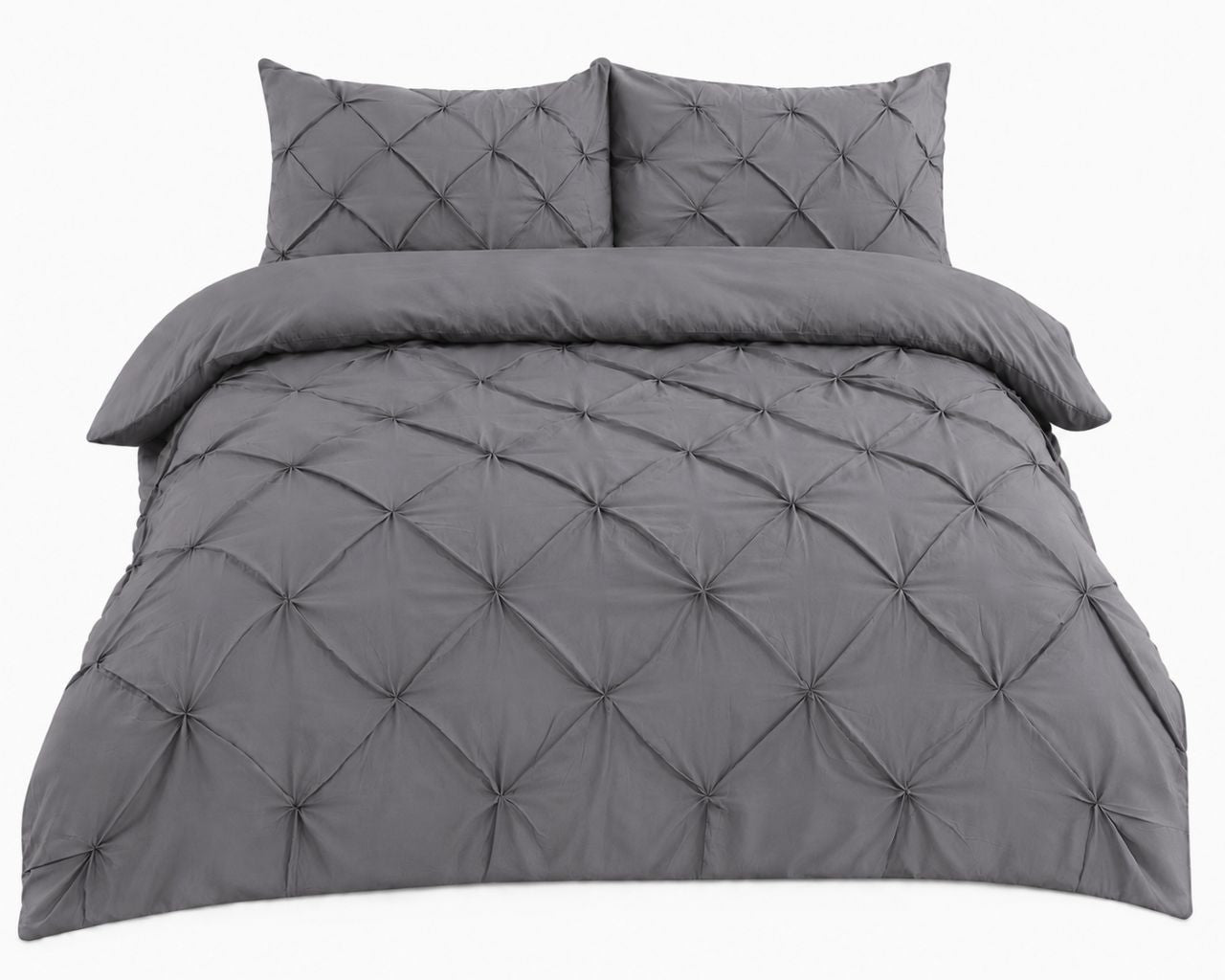 Pintuck duvet cover packaging and folded presentation
