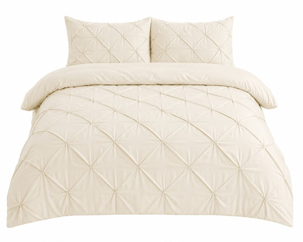 Double size pintuck pleated duvet on a double bed