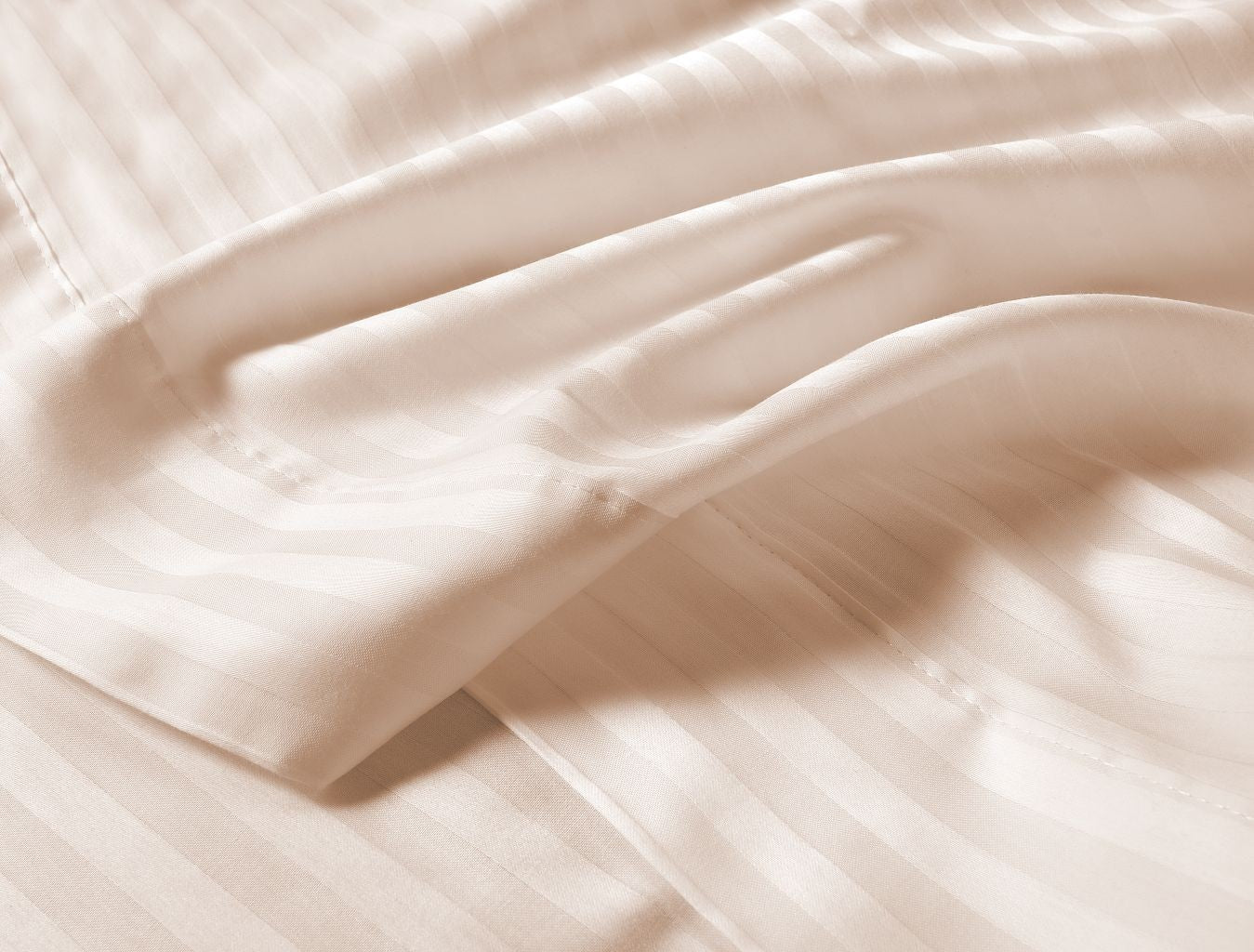 T 250 100% Cotton Striped Bedding Set Duvet, Sheets, Flat Pillowcases