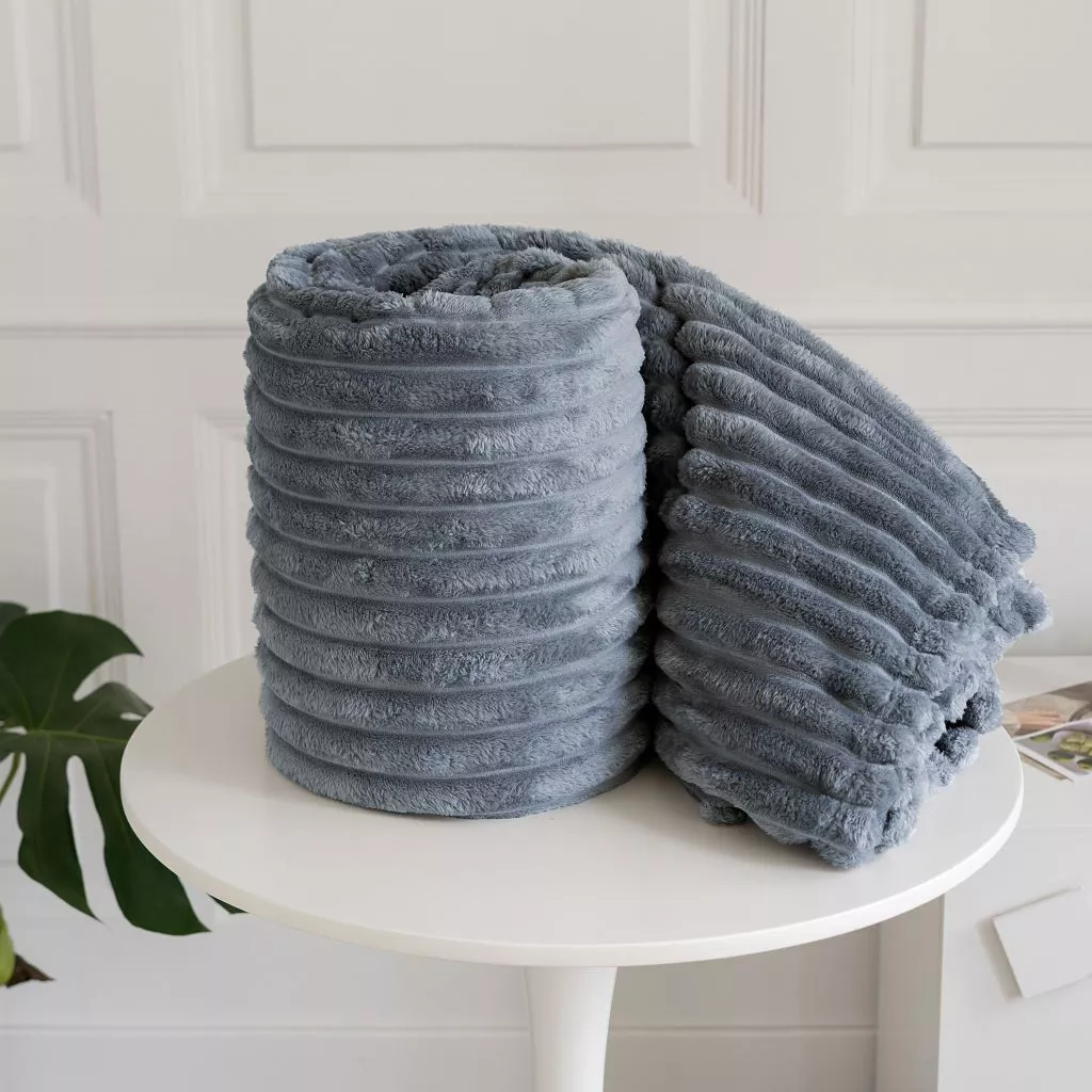 Ribbed Throws Fleece Blanket Chunky Cord Faux Fur Large Size Sofa Bed Corded