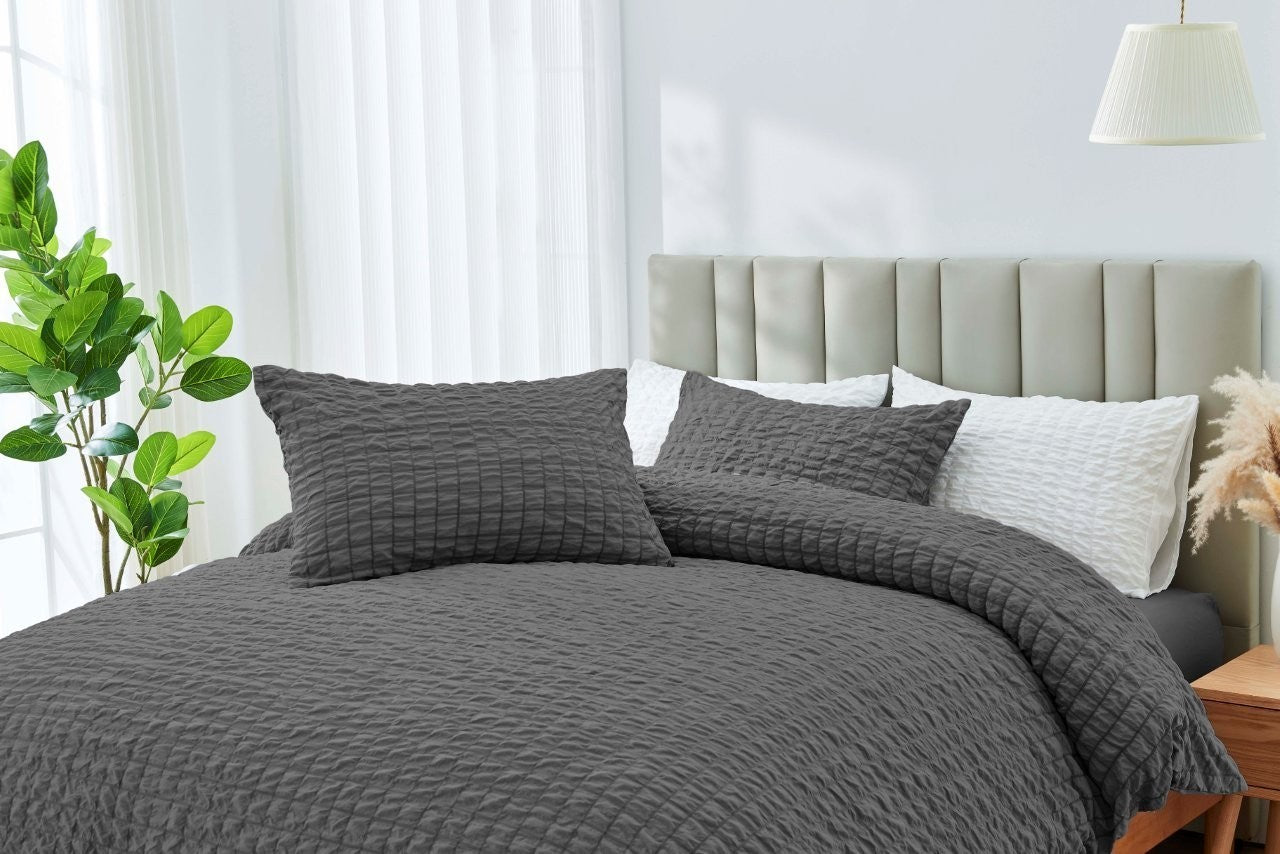 Truro  Seersucker Duvet Cover Set Soft Breathable Bedding Quilt Double King Size