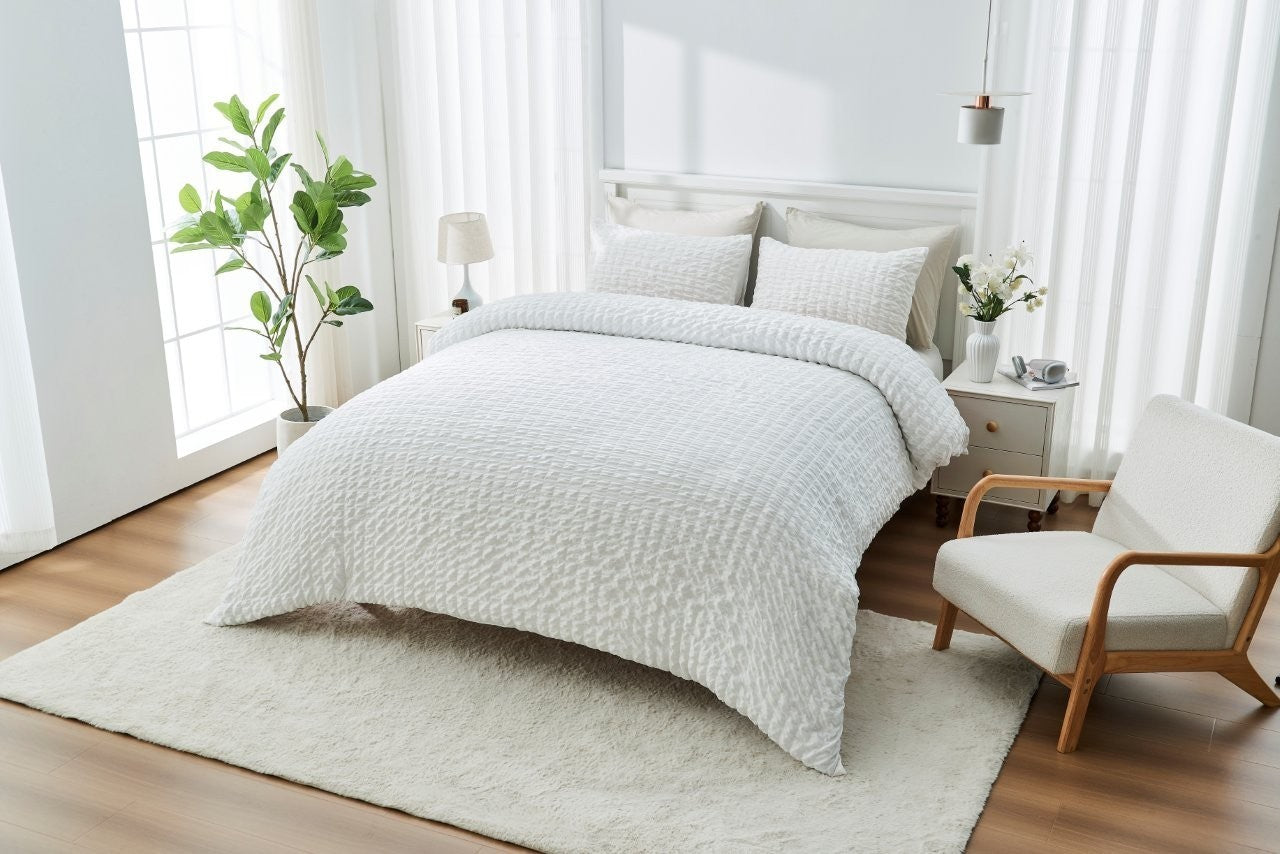 Truro  Seersucker Duvet Cover Set Soft Breathable Bedding Quilt Double King Size