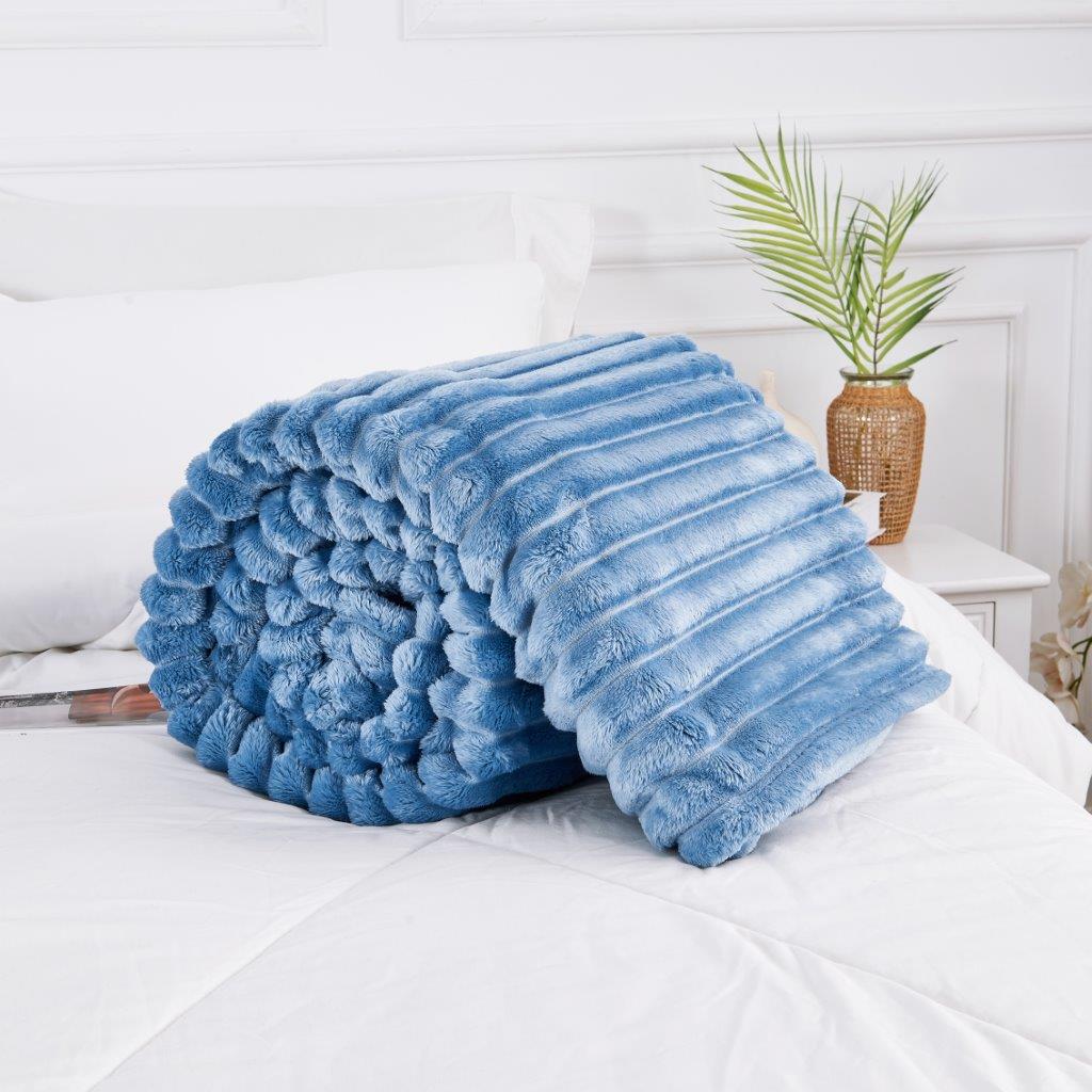 Ribbed Throws Fleece Blanket Chunky Cord Faux Fur Large Size Sofa Bed Corded