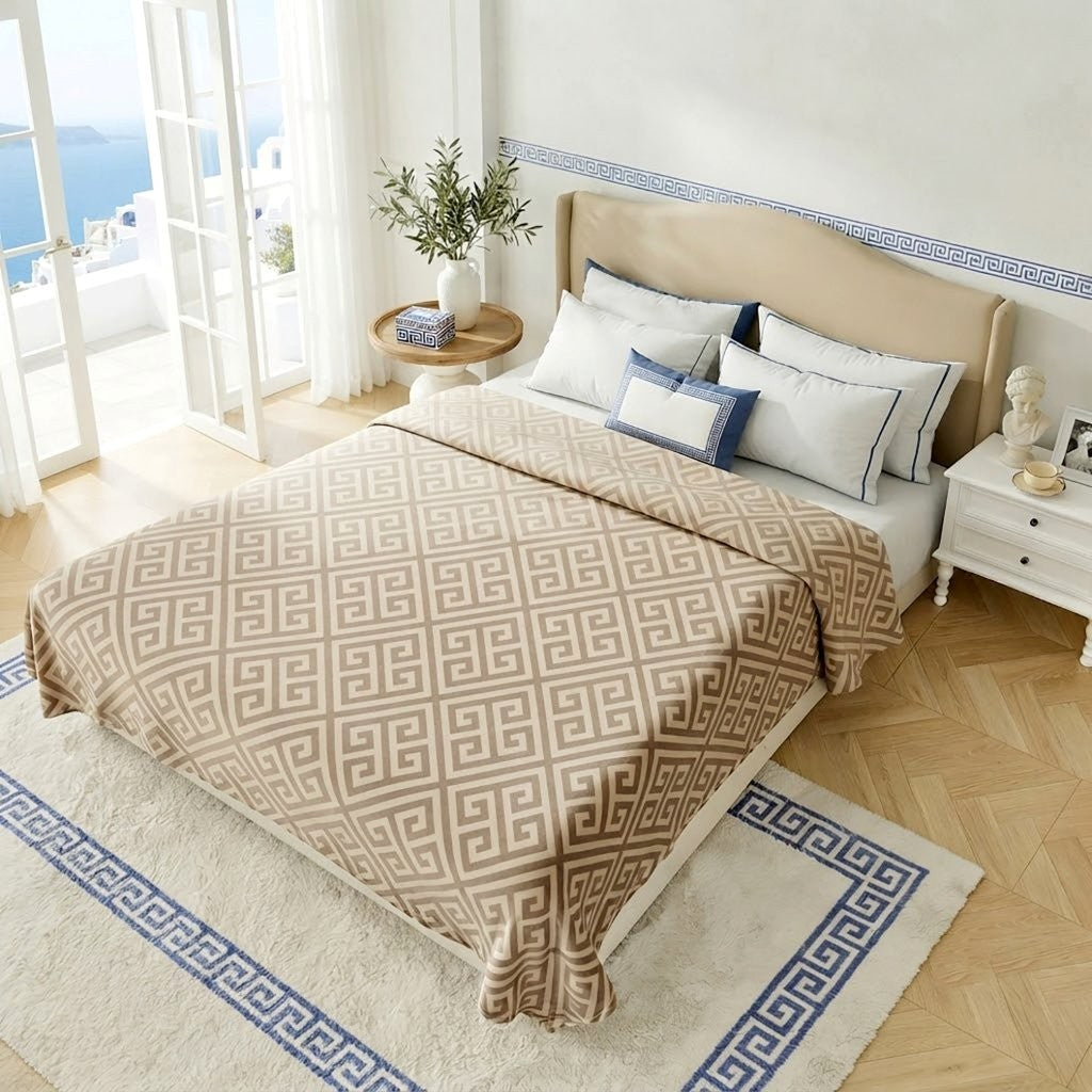 Luxury Greek Key Fleece Throw Blanket – Reversible Warm Cosy Sofa Bed Throw Blanket