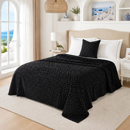Luxury Greek Key Fleece Throw Blanket – Reversible Warm Cosy Sofa Bed Throw Blanket