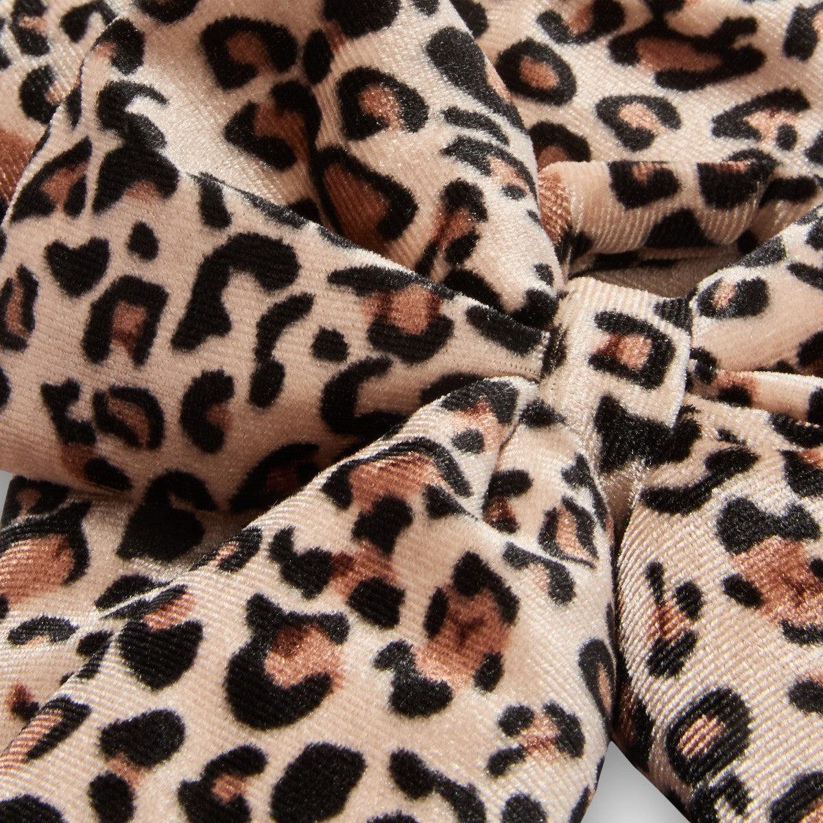 Nimora Home leopard print hanging bows 4 pack full view